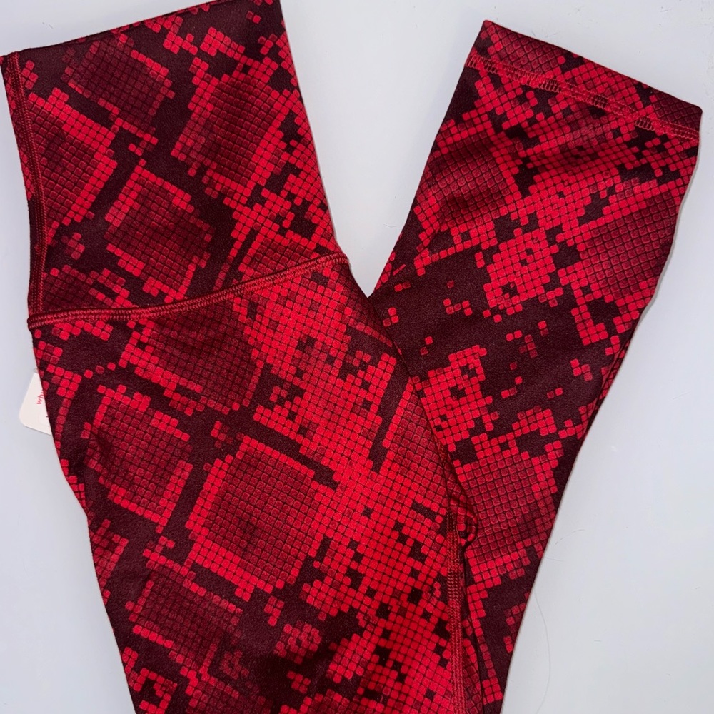 Lululemon Red Scale Wunder Under Leggings Rare